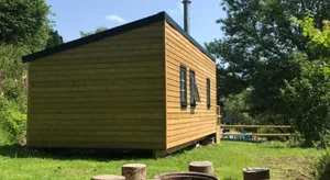 Image of Huck's Cosy Cabin (with log burner)