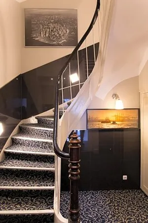Image of City Hotel - HEEFA OHG