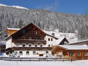 Image of Sennhof Huter