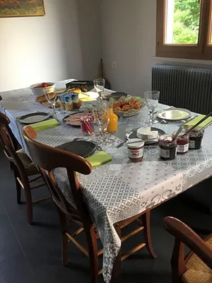 Image of Sous La Tour
