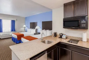 Image of Baymont Inn & Suites by Wyndham Mundelein near Vernon Hills