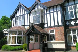 Image of The oaklands hotel