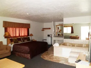 Image of Eagle's Nest Motel
