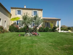 Image of Gite Le Petit Luberon LISIANTHUS