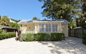 Image of Tortuga Cottage 2 Bedrooms 2 Bathrooms Home