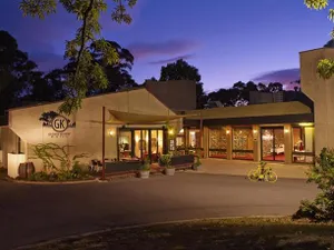 Image of George Kerferd Hotel