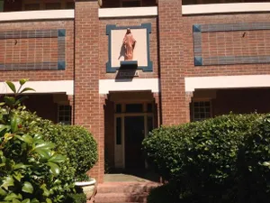 Image of Mercedes House