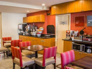 Image of Comfort Inn Jfk Airport