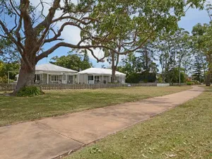 Image of Calm Waters Waterfront Cottage 4