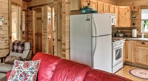 Image of Lakefront Henning Cabin w/ Fantastic Lake Views