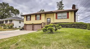 Image of Midwest Haven- Spacious Family Home Near Airport