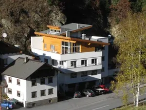 Image of Apart Kathrin