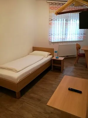 Image of Dorf-Zimmer Mirth