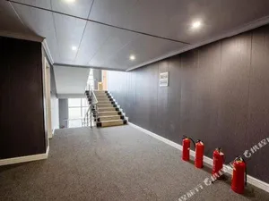 Image of Nanchang Black Swan Hotel (Dinggong Road North Subway Station)
