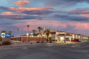 Image of SUPER 8 BLYTHE