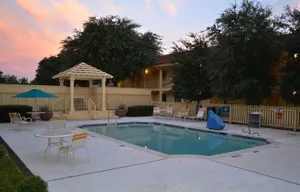 Image of Magnuson Hotel Texarkana