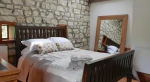 Image of Crow House Barn