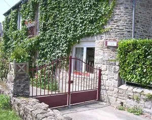 Image of Dinan Priory View Chambres d´Hôtes