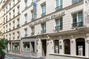 Image of COMFORT FAUBOURG SAINT MARTIN