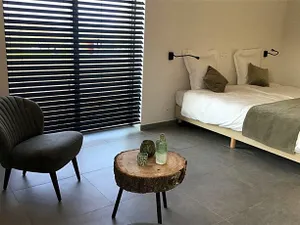 Image of AU BORD DE LA FORET