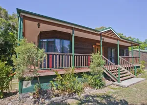 Image of Merindah - Four-Bedroom Modern Pet-Friendly Home in Central Agnes Water
