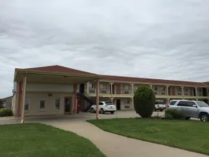 Image of Springfield Inn