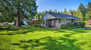 Image of Sequim Bay Waterfront Home Bumper Crab Season