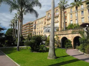Image of 90m2 Apartement - Les Palmiers de Cannes