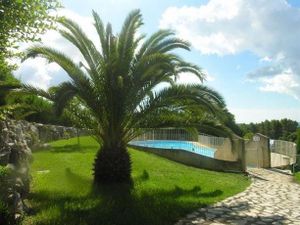 Image of Chambre d'hotes Les Bois de la Mourachonne