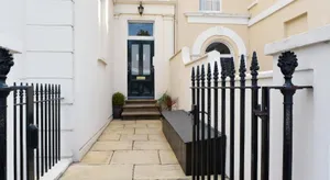 Image of Dale Street Apartments Suite