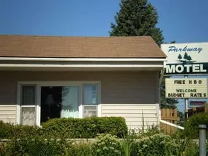 Image of Parkway Motel Red Wing