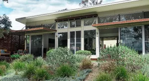 Image of Hunter & Vine