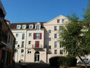 Image of Appartement confortable à port cergy