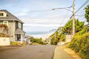 Image of Ocean Gem - 3 Br home by RedAwning