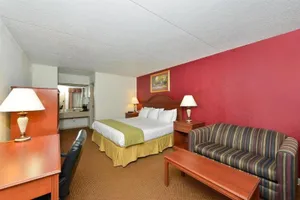 Image of Quality Inn Knoxville TN