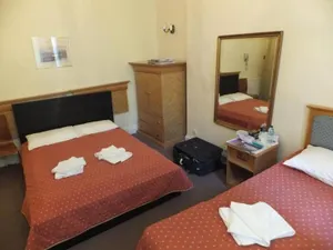 Image of Lonsdale London