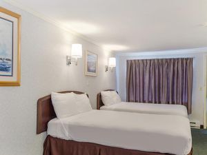 Image of Americas Best Value Inn & Suites-Hyannis/Cape Cod