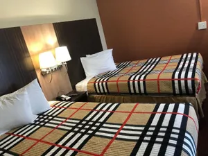 Image of Red Carpet Inn