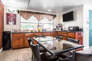 Image of Econo Lodge