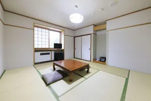 Image of Yumorikamaya