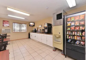 Image of Rodeway Inn Waukegan - Gurnee