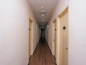 Image of D'Pinetrees Hotel