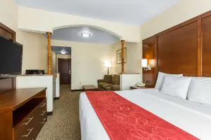 Image of Comfort Suites Redlands