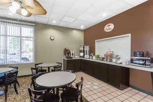 Image of Super 8 by Wyndham Port Wentworth Savannah Area