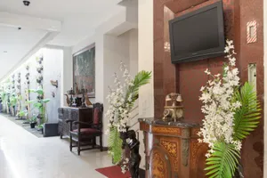 Image of RedDoorz Near Trans Studio Mall 3