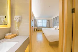 Image of Ji Hotel Chengdu Taikoo Li Binjiang Road