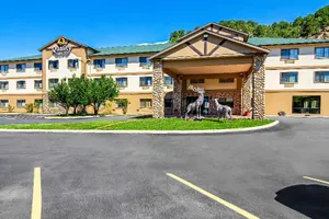 Image of Quality Inn & Suites Vail Valley