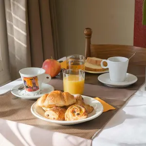 Image of Empire Hotel