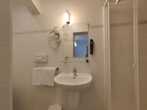 Image of The Originals Access, Hotel Le Canter, Saumur