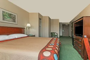 Image of Super 8 by Wyndham Dixon/UC Davis